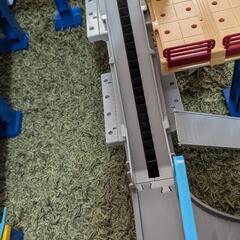 タカラトミー トミカ 2スピードでコントロール! トミカアクション 高速どうろの画像