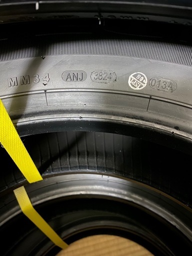 KENDA 2024年製スタッドレスタイヤ　215/70r15
