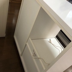 可動式　食器棚の画像