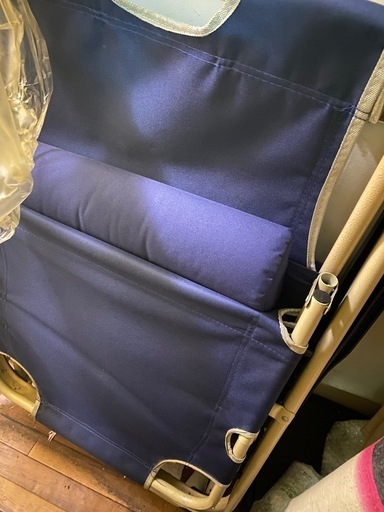 中古折りたたみ椅子