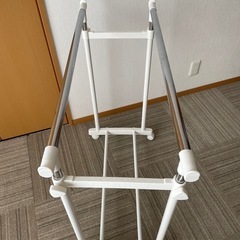 物干し、服掛け、の画像