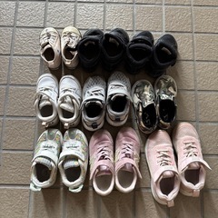 子ども　シューズ　靴　スニーカー10足セット