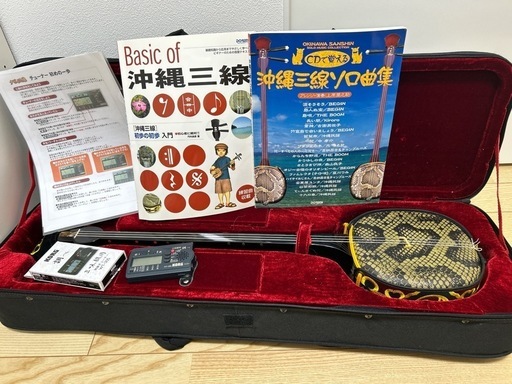 三線入門セット　専用ケース、教本2さつ、チューナー、水牛バチ