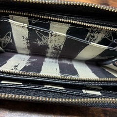 ヴィヴィアンウエストウッド 長財布の画像