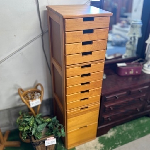 木製の書類棚