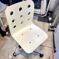IKEA デスクチェア 回転昇降式 ホワイト イス 中古 家具 買取 の画像