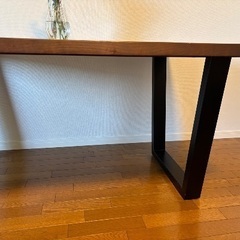 アイアン　ダイニングテーブルの画像