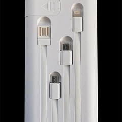 4ケーブルモバイルバッテリーgs power2の画像