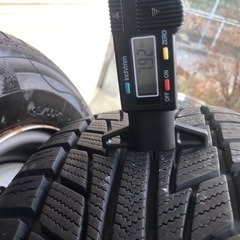 冬タイヤ ★ 195/60R15 ★ PCD114ホイール付きスタッドレス ★ バリ山深溝４本組！★ ヴォクシー セレナ ステップワゴンの画像