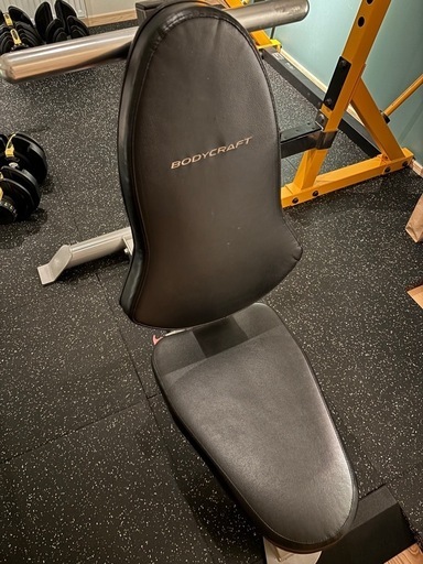 bodycraft アジャスタブルベンチ