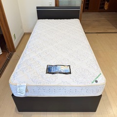 【超美品‼️】定価158,000円♪ ドリームベッド シングルベッド 引き出し収納付き ベッドフレーム マットレス 木目調ダークブラウン♪の画像