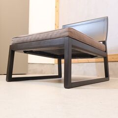 Cassina ixc.(カッシーナ イクスシー)のEast by Eastwest(イースト・バイ・イーストウエスト) VIOLA(ヴィオラ)ラウンジソファです。 洗練された佇まいが魅力です♪の画像
