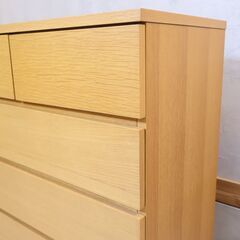 人気の無印良品(MUJI)のオーク材を使用したチェスト・4段ワイド！ナチュラルで明るい色合いが暖かな雰囲気の北欧スタイルインテリアにも♪収納力もあるので1人暮らしなどこれからの新生活に♪