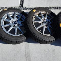 スタッドレスタイヤ155/65R14 75Qホイール付き4穴の画像