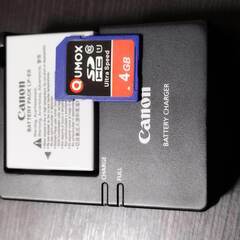 Canon キャノン EOS kiss x6i  本体･充電器の画像