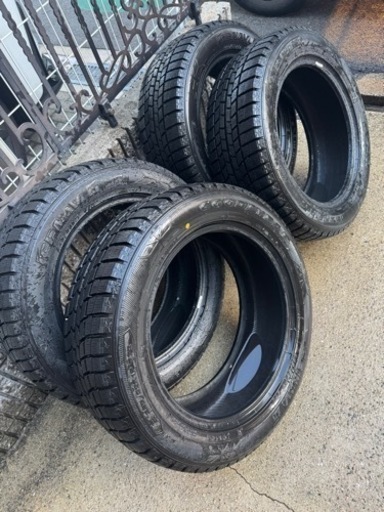 225/55/17スタッドレスタイヤ4本