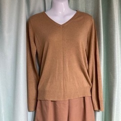 1290.GU Vネック ニット M☆