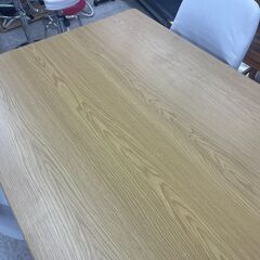 未使用イスセット　4人掛けダイニングテーブル　の画像