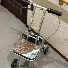 シルバーカーの画像