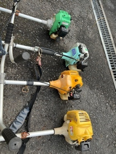 steelブロワーと草刈り機