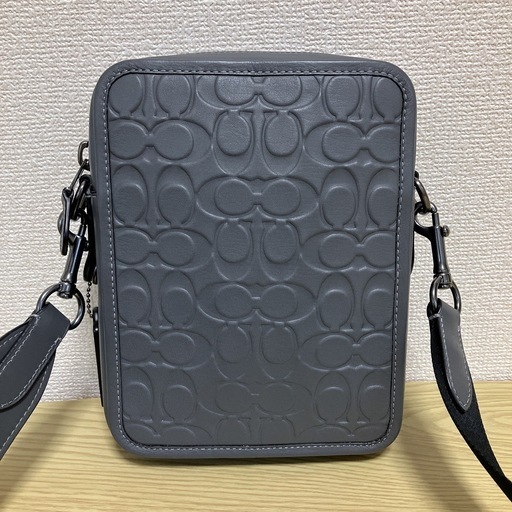COACH グレー エンボスショルダーバッグ COACH グレー ショルダーバッグ