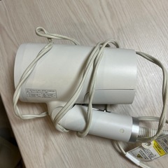サロニア　　ドライヤーの画像