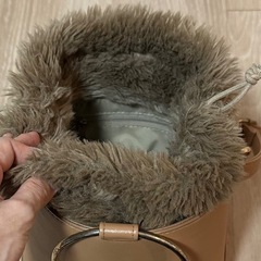 discoat　ファー付きバケツバッグ　ショルダー取外し可能の画像