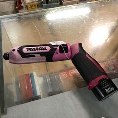 【ジャングルジャングル深井店】★マキタ 充電式 ペンインパクトドライバー TD022DS 赤 黒 レッド ブラック 電動工具 堺市 深井 の画像
