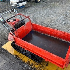 筑水キャニコム 運搬車 ダンプ BFP302 三方枠スライド クローラー　積載200kg 2.7馬力 ピンクレディー　動画あり の画像