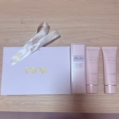 DIOR ハンドクリーム