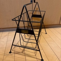 マガジンラック　ブラック　鉄製の画像