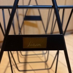 マガジンラック　ブラック　鉄製の画像