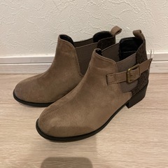 新品✨️ショートブーツ
