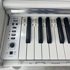 電子ピアノ　イスキズありの画像