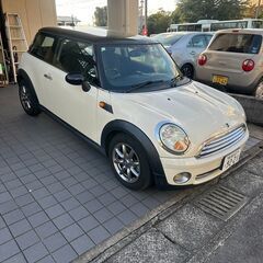 MINI Cooper（ミニ　クーパー）R56