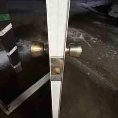 （取り引き中）枠付きのアルミドアの画像