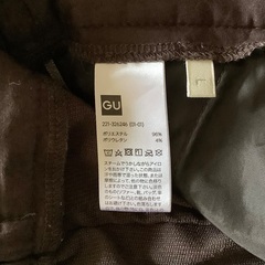 【美品！】GU ジーユー　Lサイズ　パンツ　ズボン　厚手コーデュロルイ生地　カーキ色　あったかズボン　レディースの画像