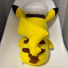 キャプテンピカチュウのぬいぐるみの画像