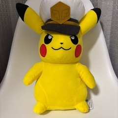 キャプテンピカチュウのぬいぐるみ