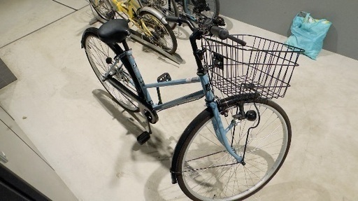 青色シティサイクル 前面バスケット付き 楽天市場】ブルー 青（カラーホワイト）（シティサイクル