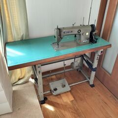 工業用ミシン　足踏み