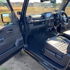 スズキ　ジムニー　XC　43253万Km　268万円 1ヶ月又は1000km迄 無料保証 #女性向け車 #快適な車 #中古車紹介 #藤沢中古車#ファミリーカー #車購入 #車のある生活 #女性ドライバー#車の整備 #中古車販売 #ジムニー #suzuki #jimny #JB64Wの画像
