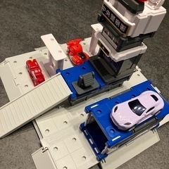 👮🚓トミカ　ビルドシティー　警察署の画像