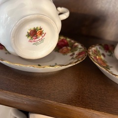 カップアンドソーサーの画像