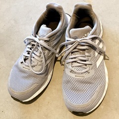 スニーカーの画像