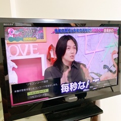 テレビ32インチの画像