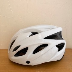 【終了】ヘルメット　自転車　アジャスター付き　58〜62cm