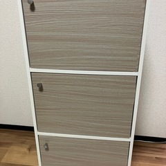【お渡し先決定】扉付き３段ボックス