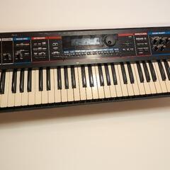 【ジャンク品】電子キーボード・シンセサイザー Roland JU...