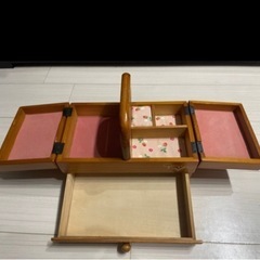 木製ソーイングBOXの画像